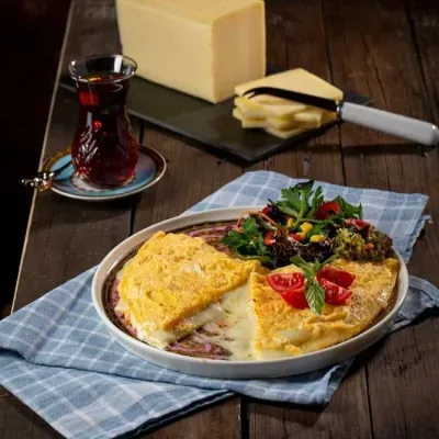 Kaşarlı Omlet